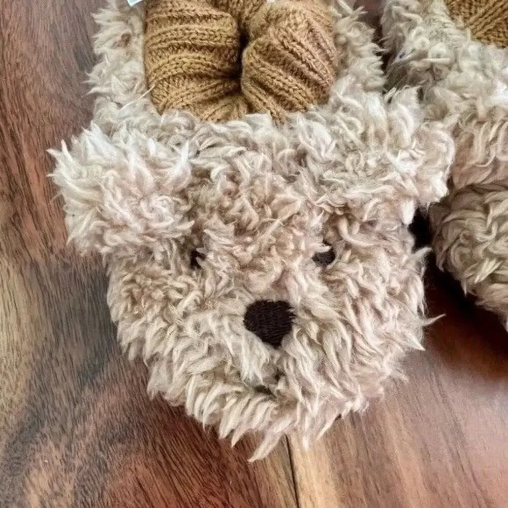 Baby Gap Cozy Bear slippers-Unisex size Medium 7/8